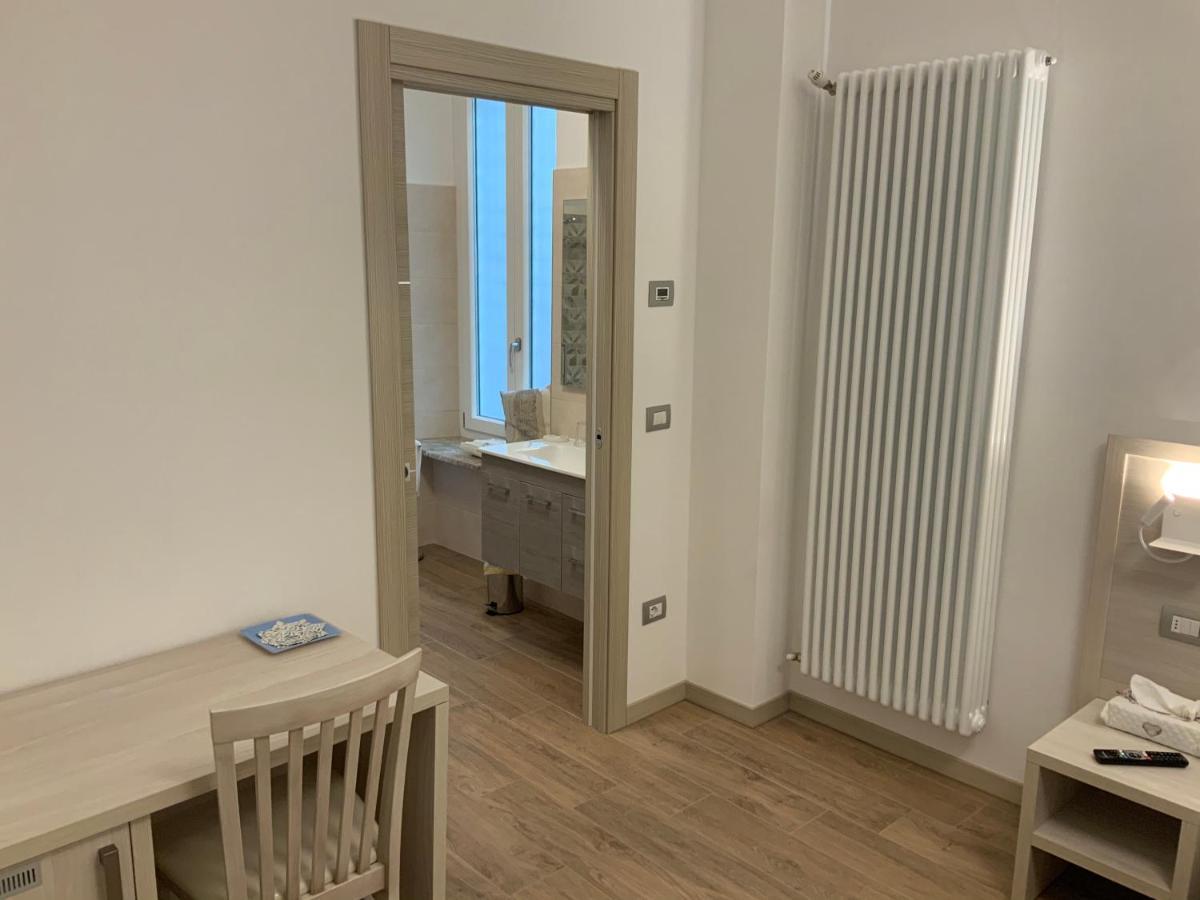 מלון פארמה Residenza Pezzani מראה חיצוני תמונה