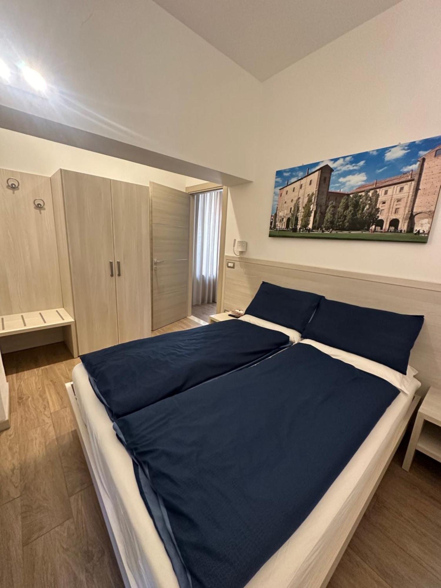 מלון פארמה Residenza Pezzani מראה חיצוני תמונה