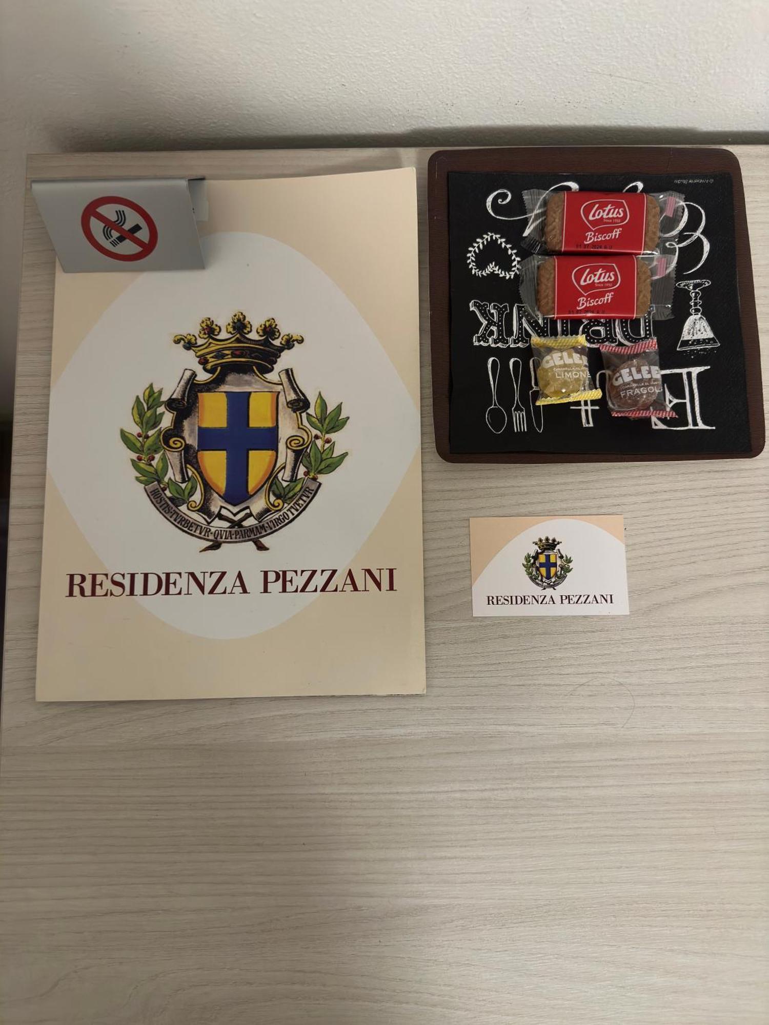 מלון פארמה Residenza Pezzani מראה חיצוני תמונה